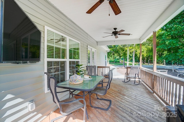 deck with ceiling fan