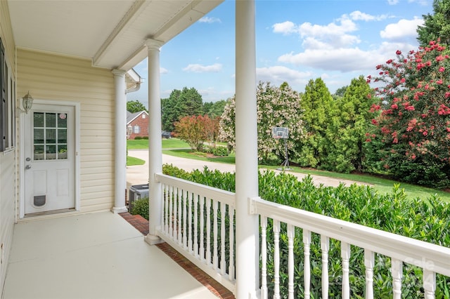 view of patio featuring a porch