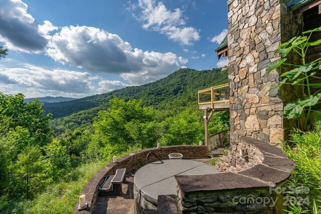 property view of mountains