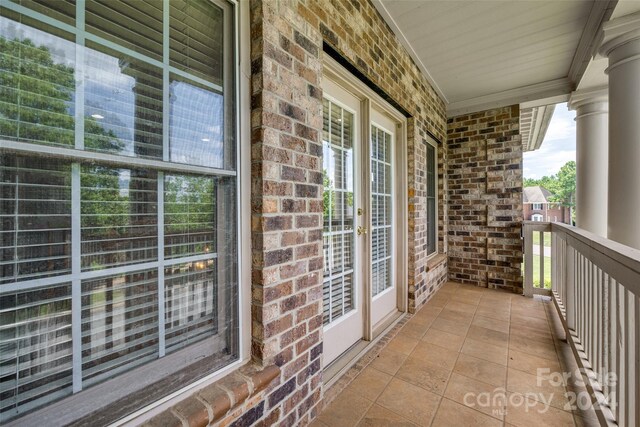 balcony with a porch