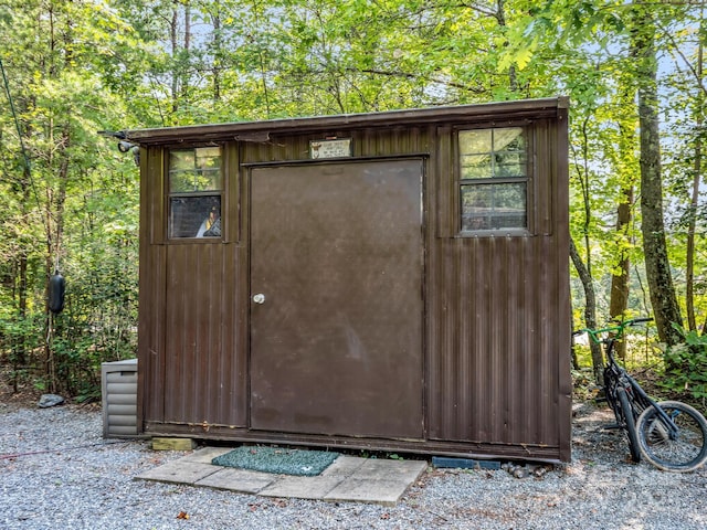 view of outbuilding