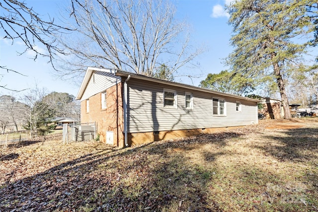 view of property exterior