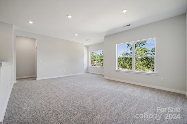 view of carpeted spare room