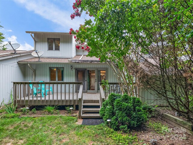 view of front of house featuring a deck