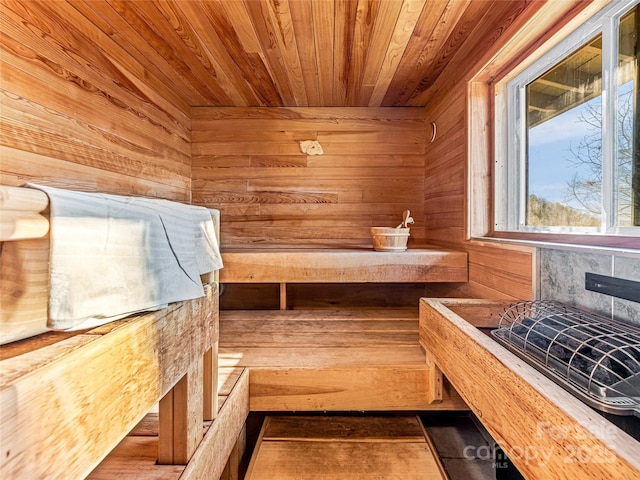 view of sauna / steam room