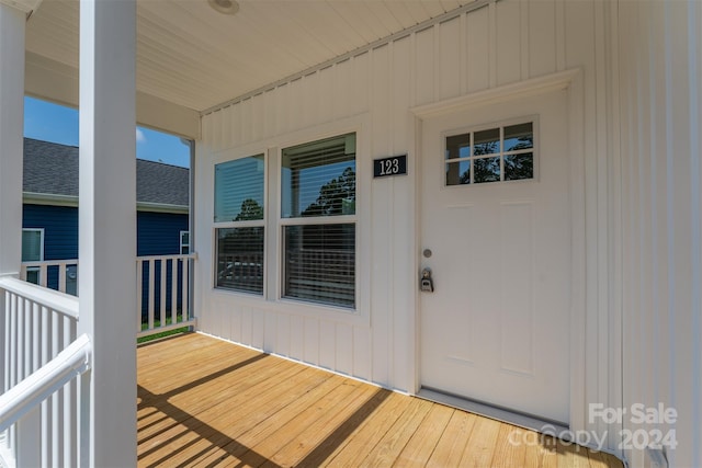 view of entrance to property