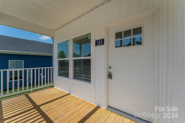 view of property entrance