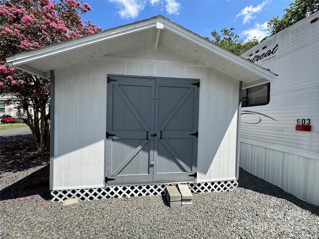 view of outbuilding