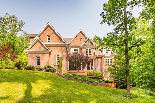 view of front of house with a front yard