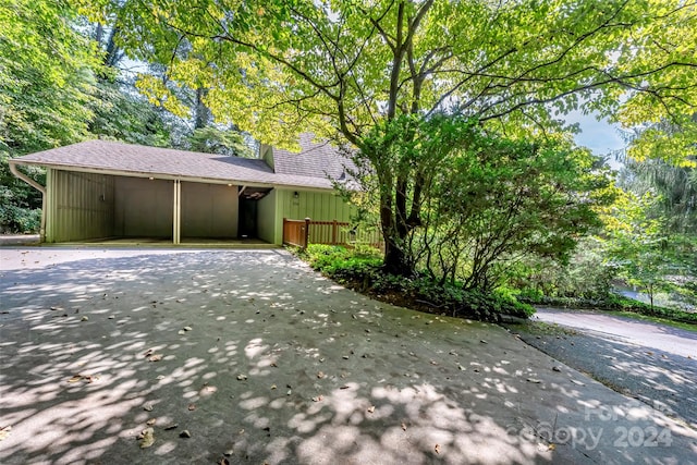 view of front of house with a carport