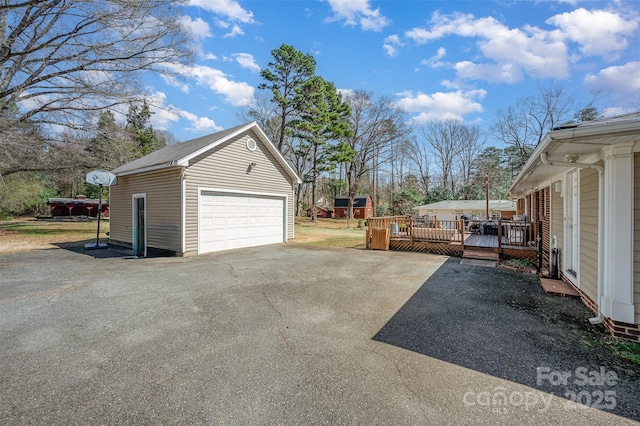 view of detached garage