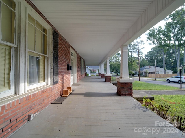 view of patio featuring covered porch