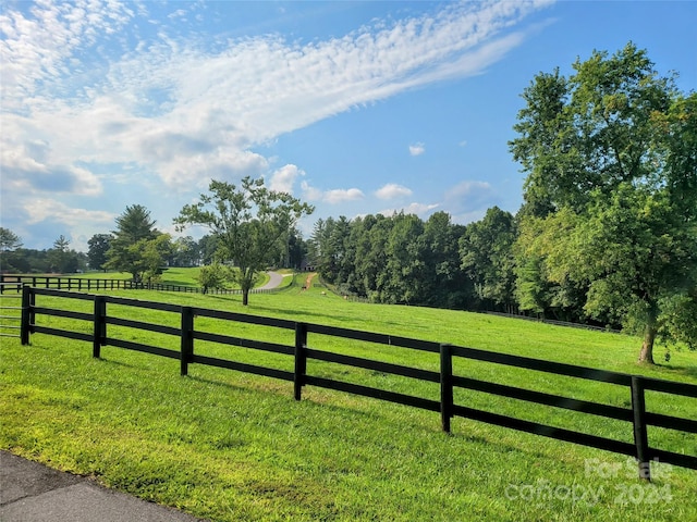 Listing photo 2 for 2093 Thoroughbred Way, Lenoir NC 28645