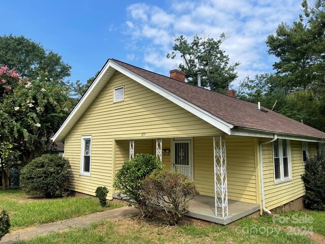 view of front of house