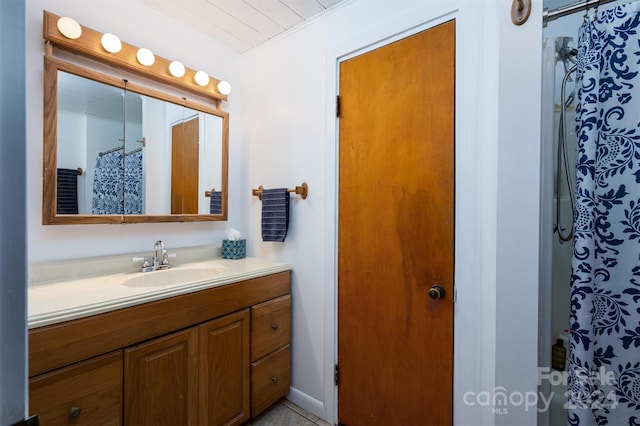 full bath with vanity and a shower with shower curtain