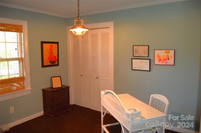 office area with crown molding