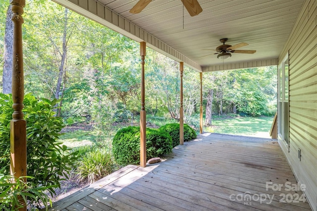 deck featuring ceiling fan