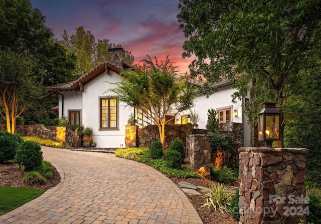 view of mediterranean / spanish-style house