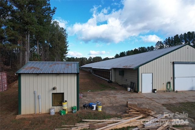 view of outbuilding