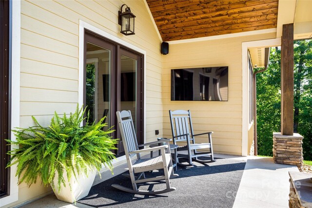 6521 Lake James Rd, Marion, NC 28752 - view of patio