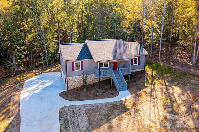 view of front of house featuring covered porch