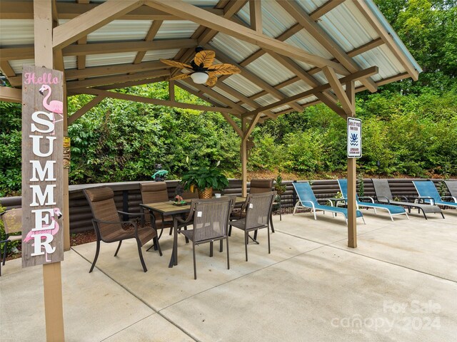 view of patio / terrace with ceiling fan