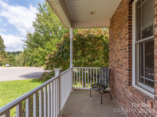 209 Velvet Ln, Weaverville, NC 28787 - photo 4