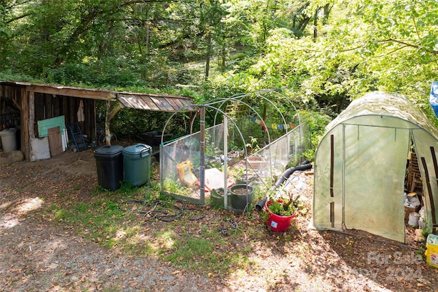 view of outdoor structure