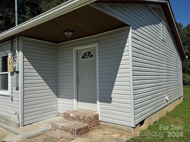 view of doorway to property