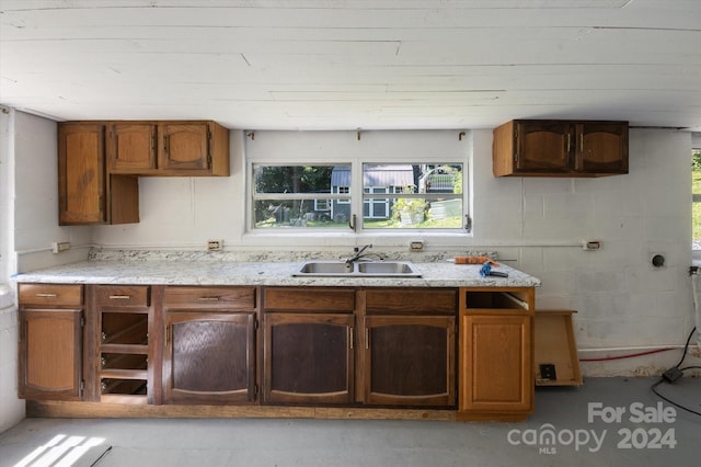 kitchen featuring sink