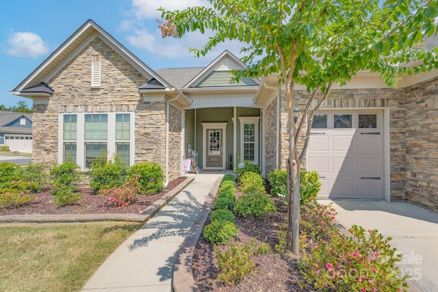 view of front of house with a garage