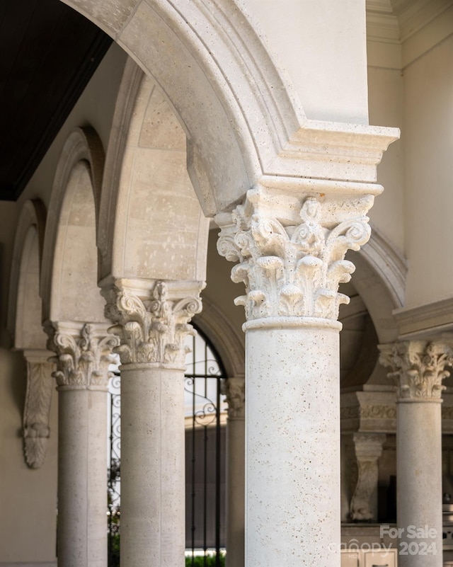 details featuring crown molding