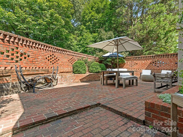 view of patio / terrace with outdoor lounge area