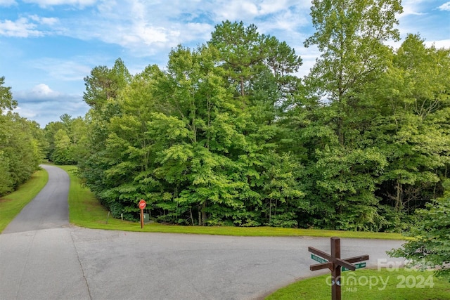 Listing photo 2 for 5 Round Mountain Pkwy Unit 5, Lenoir NC 28645