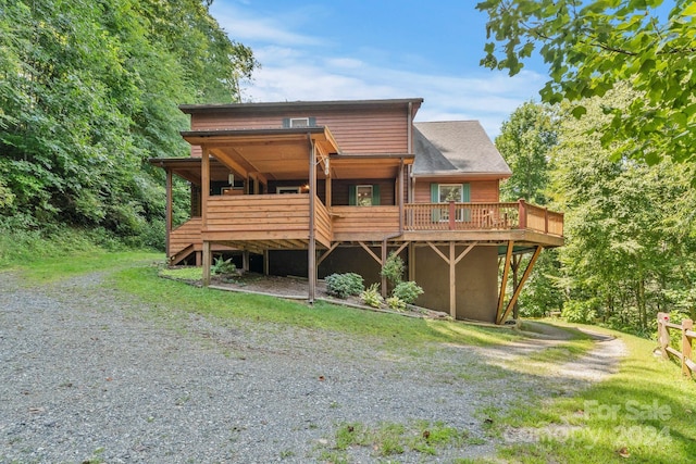 view of front facade featuring a deck