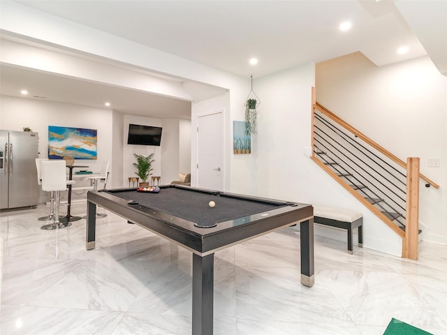 recreation room with pool table