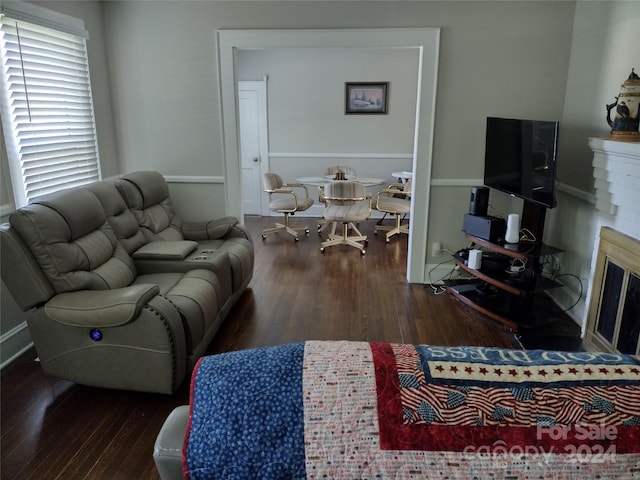 living room with wood-type flooring