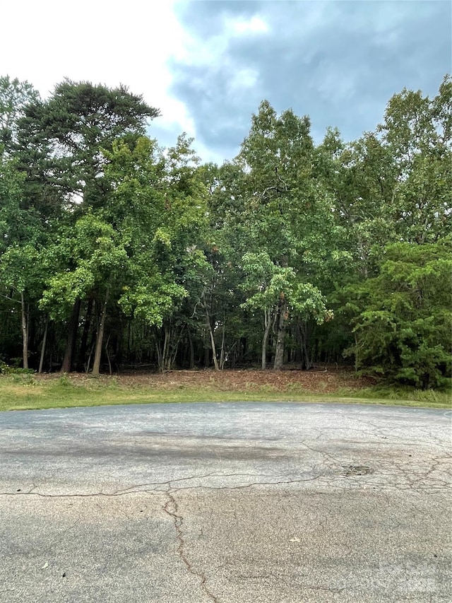 135 Deep Water Ct Unit 136Ph9, New London, NC 28127