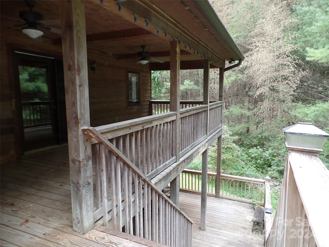 deck with ceiling fan