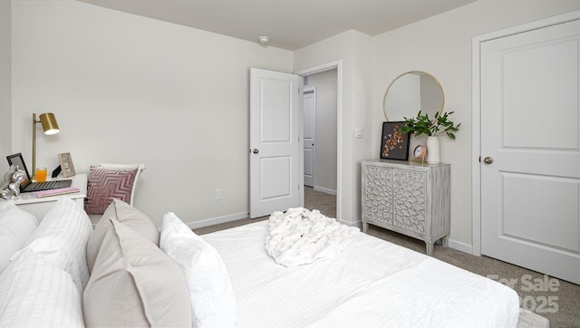 bedroom featuring carpet floors