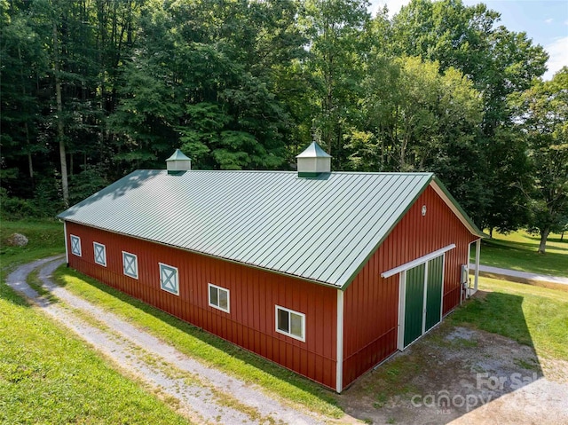 exterior space with a yard