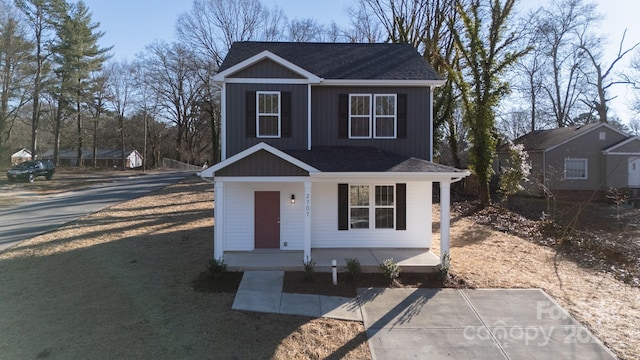 front facade featuring covered porch