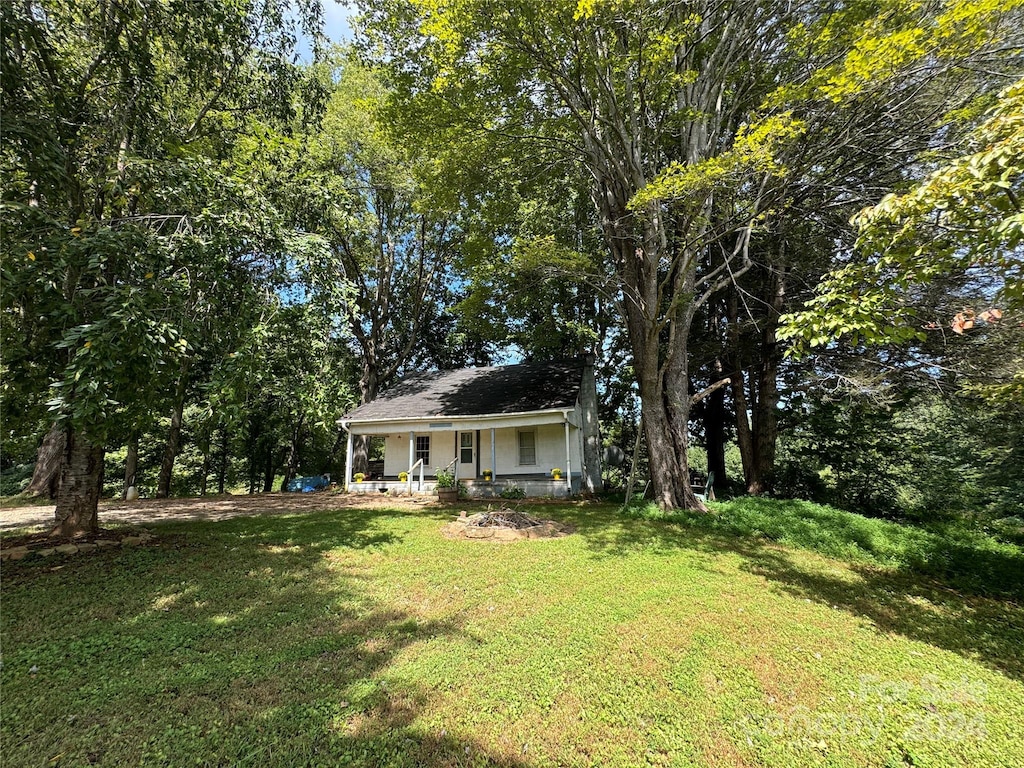 view of yard with a porch