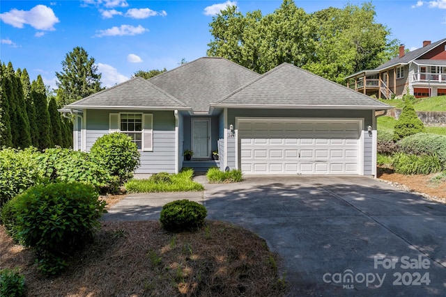 view of front of house featuring a garage