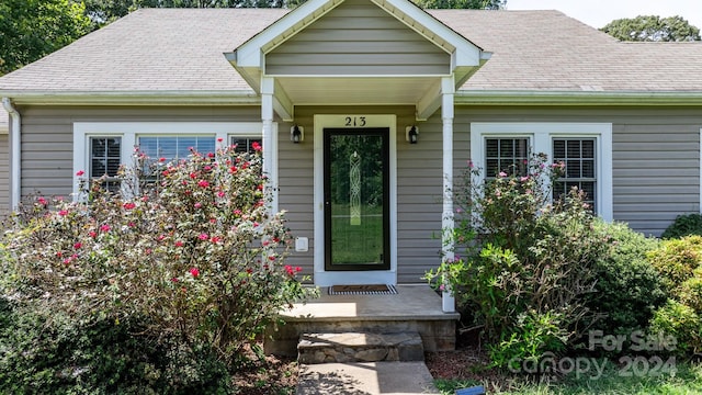 view of entrance to property