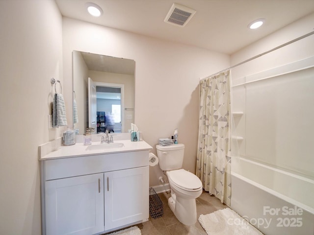 full bathroom featuring toilet, shower / bathtub combination with curtain, and vanity