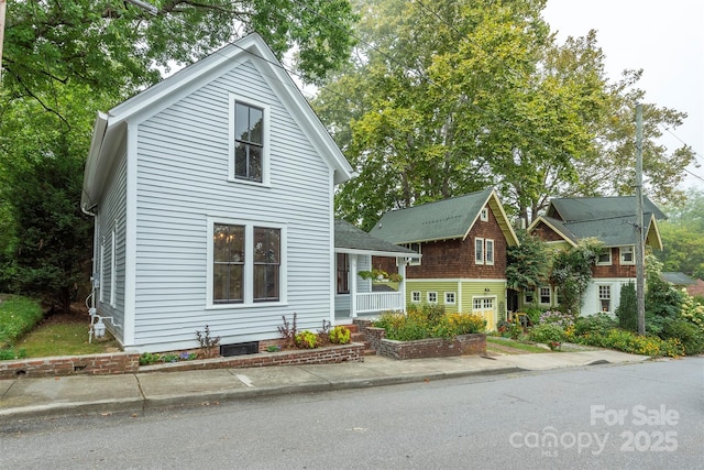 view of front of house with covered porch