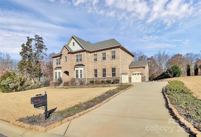 view of front facade featuring a garage