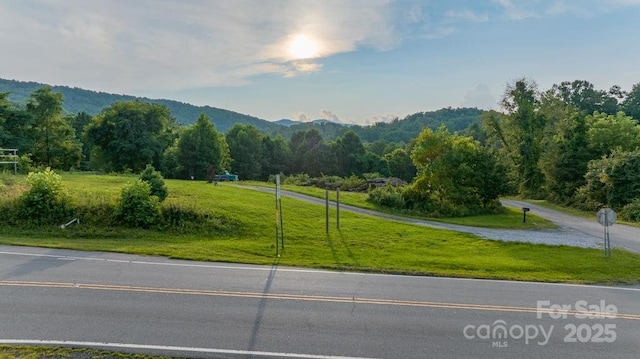 400 Old Dula Rd, Spruce Pine, NC 28777