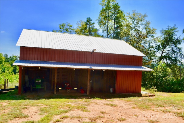 view of outdoor structure